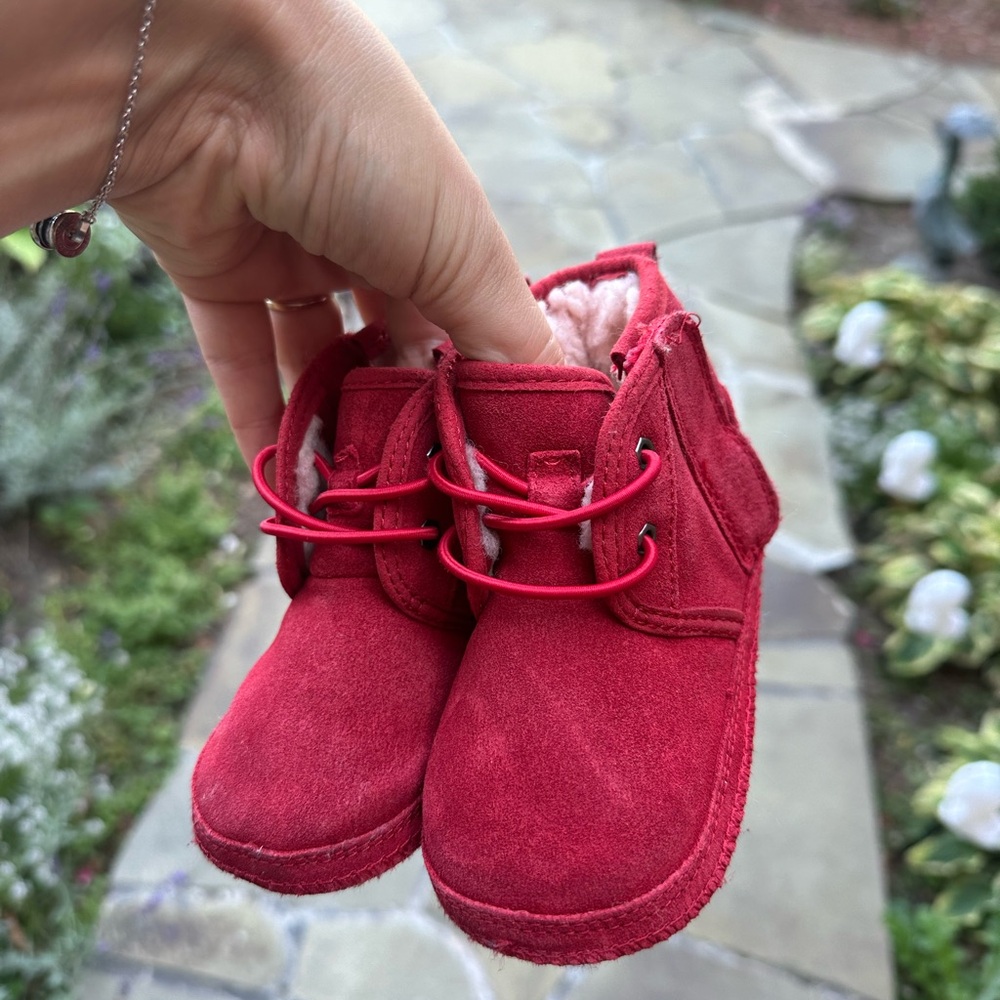 Baby uggs size 4, winter boots
